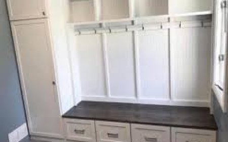 Closet Storage Benches: A Smart Way to Save Space